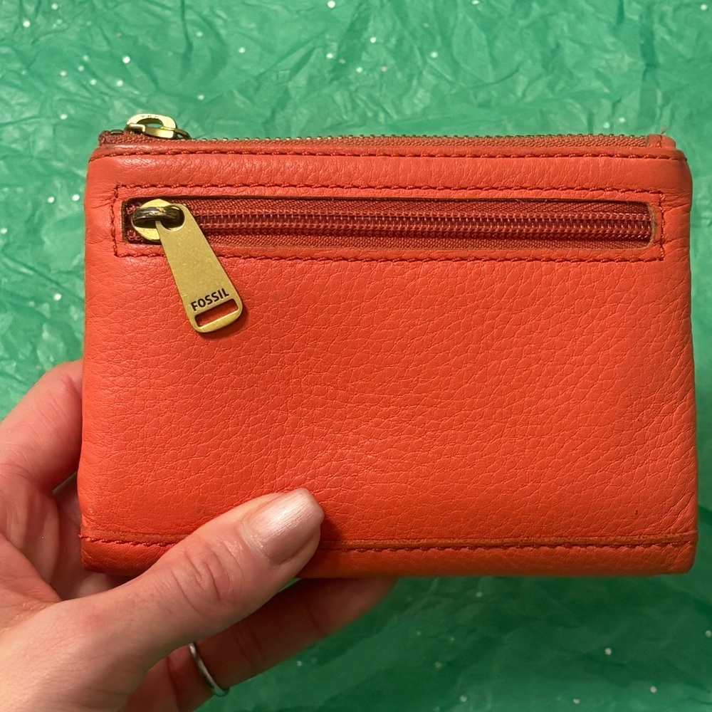 FOSSIL Coral Wallet - Picture 4 of 8